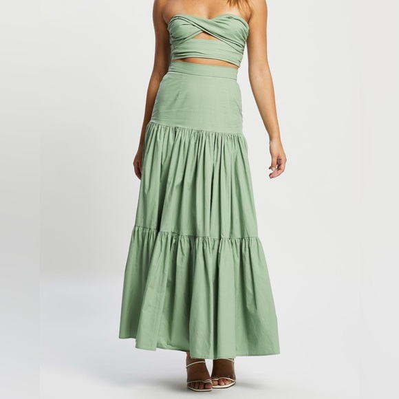 Runaway The Label Ayla Sage Green Crop Top & Maxi Skirt Set - Size Medium, US 6 - Picture 3 of 14